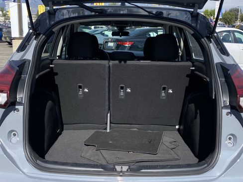 Certified 2024 Nissan Kicks SV image 14