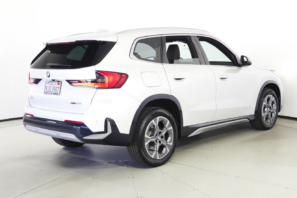 Used 2023 BMW X1 xDrive28i w/ Convenience Package AWD/4WD image 7