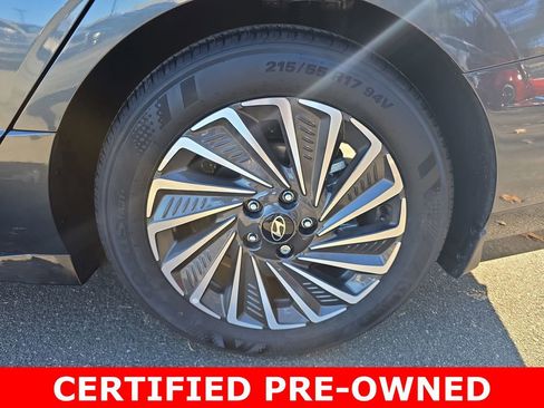 Certified 2025 Hyundai Sonata Limited image 34