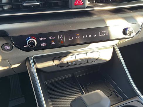 New 2026 Kia Carnival SX w/ SX Dark Edition Package image 21