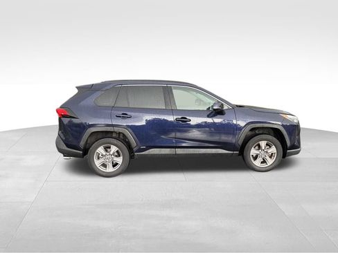 Used 2023 Toyota RAV4 XLE w/ Convenience Package AWD/4WD image 8