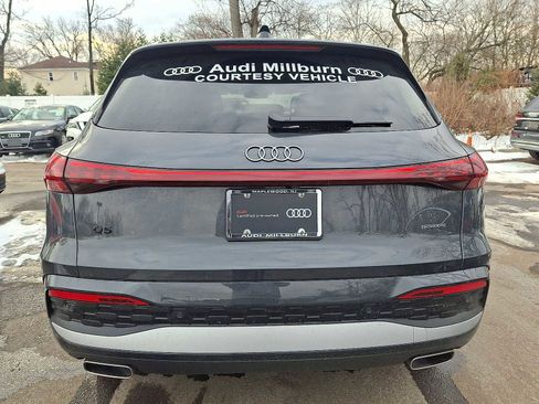 Certified 2025 Audi Q5 Premium Plus w/ Premium Plus image 23