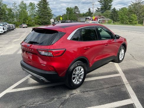 Used 2022 Ford Escape SE w/ Cold Weather Package AWD/4WD image 6