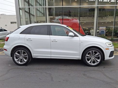 Used 2018 Audi Q3 2.0T Premium Plus w/ Premium Plus Package image 8