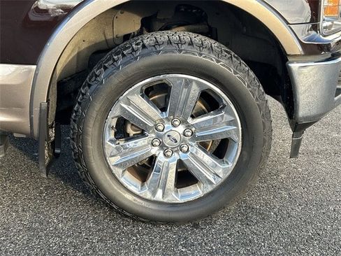 Used 2018 Ford F150 Lariat image 13