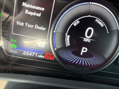 Used 2020 Lexus UX 250h w/ Premium Package image 6