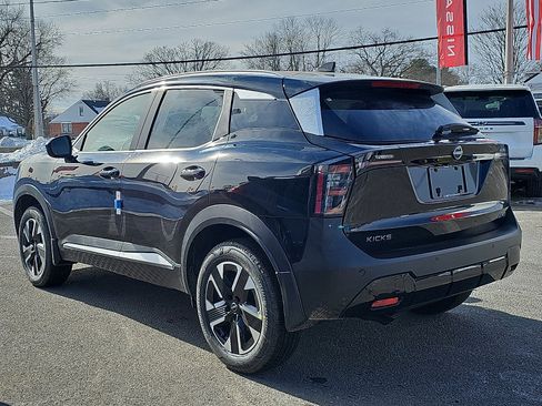 New 2026 Nissan Kicks SV w/ SV Premium Package image 3