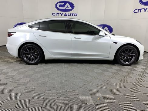 Used 2020 Tesla Model 3 Long Range image 2