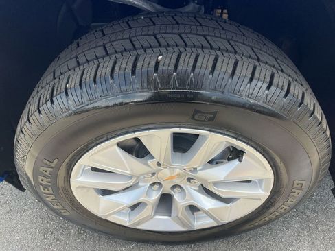 Used 2025 Chevrolet Silverado 1500 Custom w/ LPO, Dark Essentials Package image 32