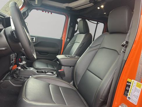 New 2025 Jeep Wrangler Unlimited Sahara w/ Safety Group AWD/4WD image 34