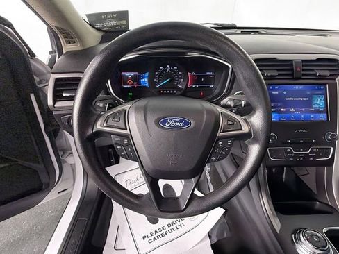 Used 2020 Ford Fusion SE AWD/4WD image 11