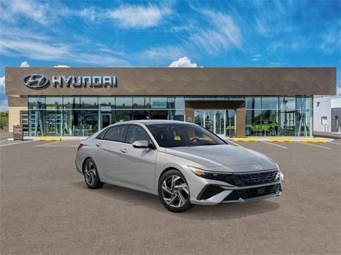 New 2026 Hyundai Elantra Limited FWD image 2