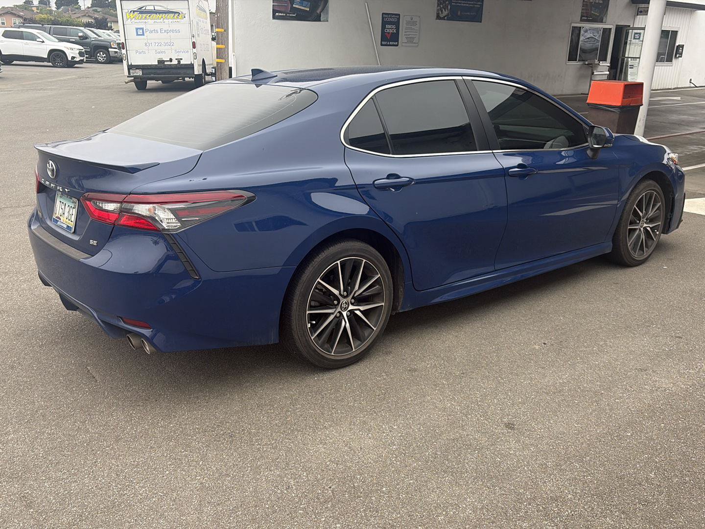 Used 2024 Toyota Camry SE FWD image 3