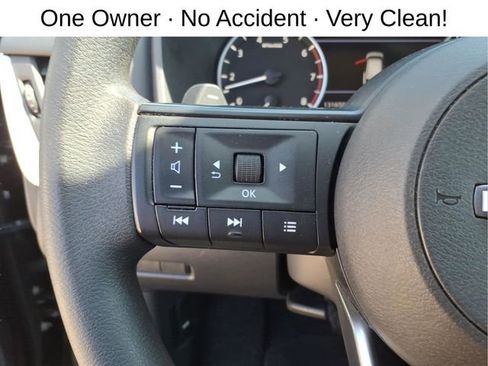 Used 2023 Nissan Rogue S AWD/4WD image 16