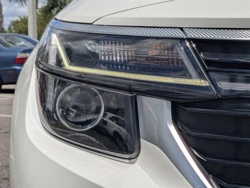 Certified 2024 Kia Seltos EX AWD/4WD image 12