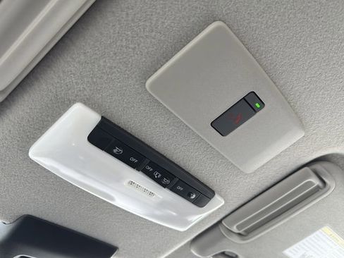 Certified 2024 Nissan Kicks SR image 15