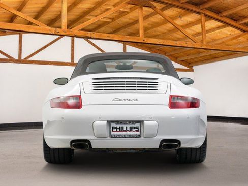 Used 2005 Porsche 911 Carrera image 5