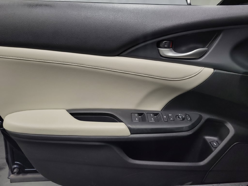 Used 2019 Honda Insight Touring image 24