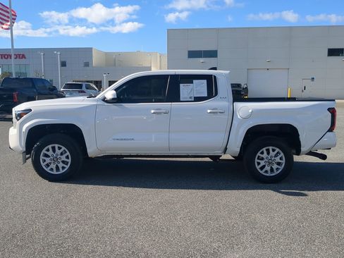 Used 2024 Toyota Tacoma SR5 image 16
