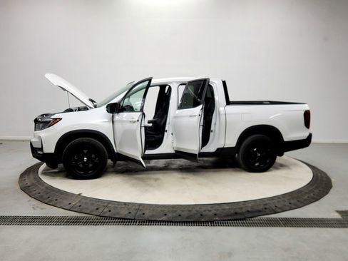 Used 2023 Honda Ridgeline Black Edition image 12