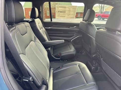 New 2026 Jeep Grand Cherokee L Limited image 11