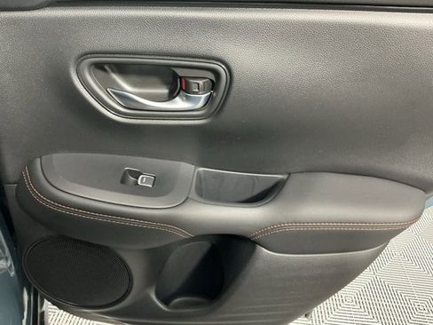 Certified 2025 Honda HR-V Sport image 11