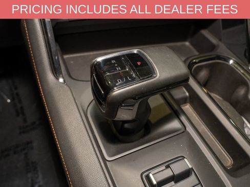 Used 2024 GMC Sierra 1500 AT4 w/ Technology Package AWD/4WD image 22