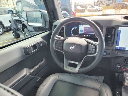 Used 2024 Ford Bronco Big Bend image 6