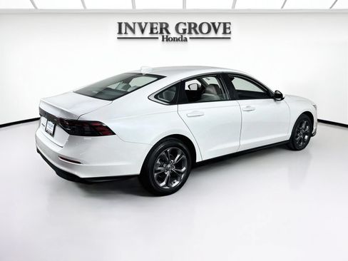 Used 2023 Honda Accord EX image 5