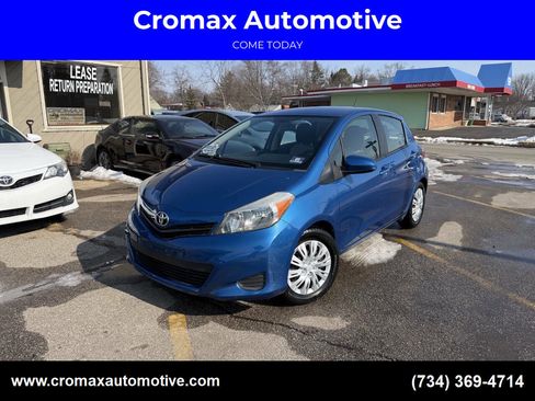 Used 2012 Toyota Yaris LE image 1