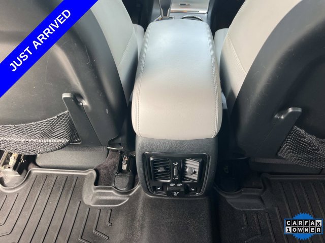 Used 2018 Jeep Grand Cherokee Limited AWD/4WD image 18