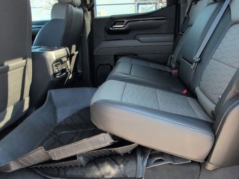 Certified 2023 Chevrolet Silverado 1500 ZR2 w/ Technology Package image 6