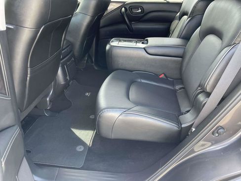 Used 2024 INFINITI QX80 Luxe image 11
