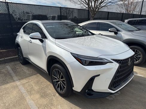 Used 2024 Lexus NX 300h AWD w/ Luxury Package image 2