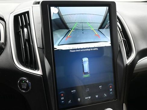 Used 2021 Ford Edge SEL FWD image 6