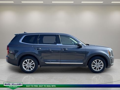 Used 2020 Kia Telluride LX AWD/4WD image 3