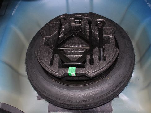 Used 2023 Hyundai Elantra SEL w/ Convenience Package image 9