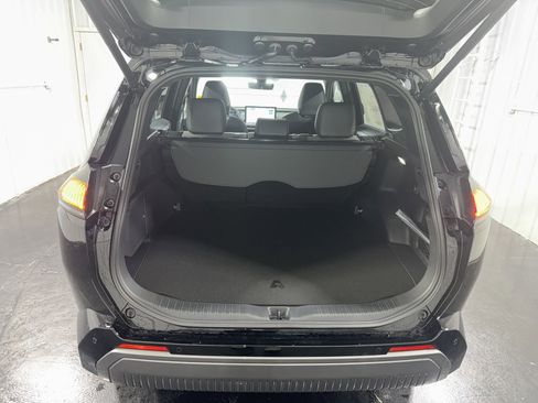 New 2026 Toyota RAV4 XSE w/ Weather Package AWD/4WD image 36