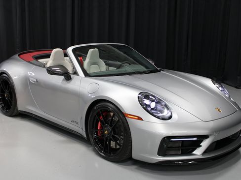 Certified 2024 Porsche 911 Carrera 4 GTS image 9