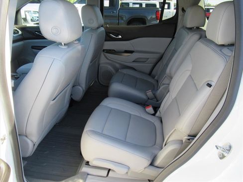 Used 2023 GMC Acadia SLT w/ Technology Package image 34