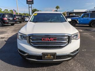 Used 2017 GMC Acadia SLT FWD video 2