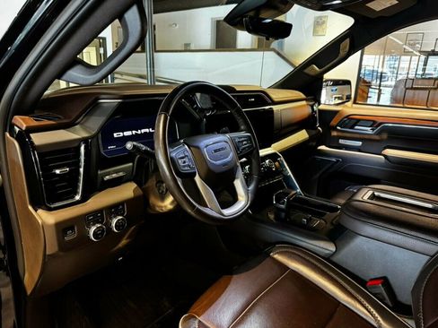 Used 2022 GMC Sierra 1500 Denali w/ Technology Package image 10