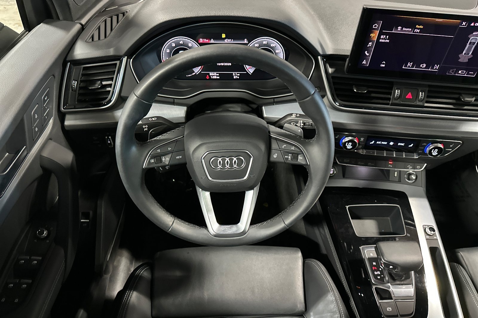 Used 2023 Audi Q5 2.0T Premium Plus w/ Premium Plus Package AWD/4WD image 13