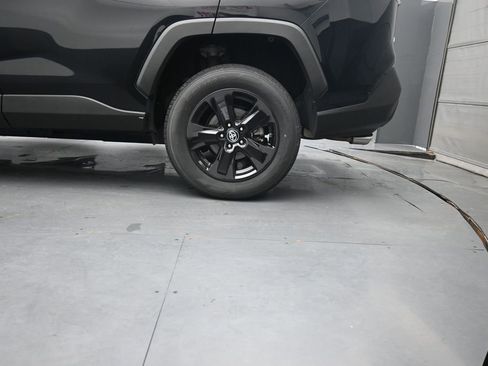 Used 2023 Toyota RAV4 XLE FWD image 14