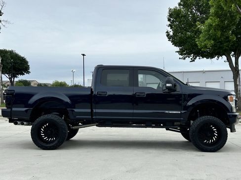 Used 2021 Ford F250 XLT AWD/4WD image 3