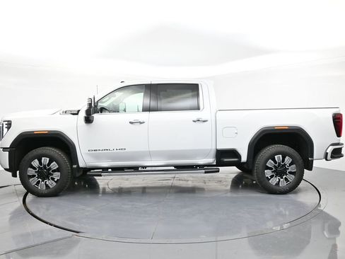 New 2026 GMC Sierra 3500 Denali image 3