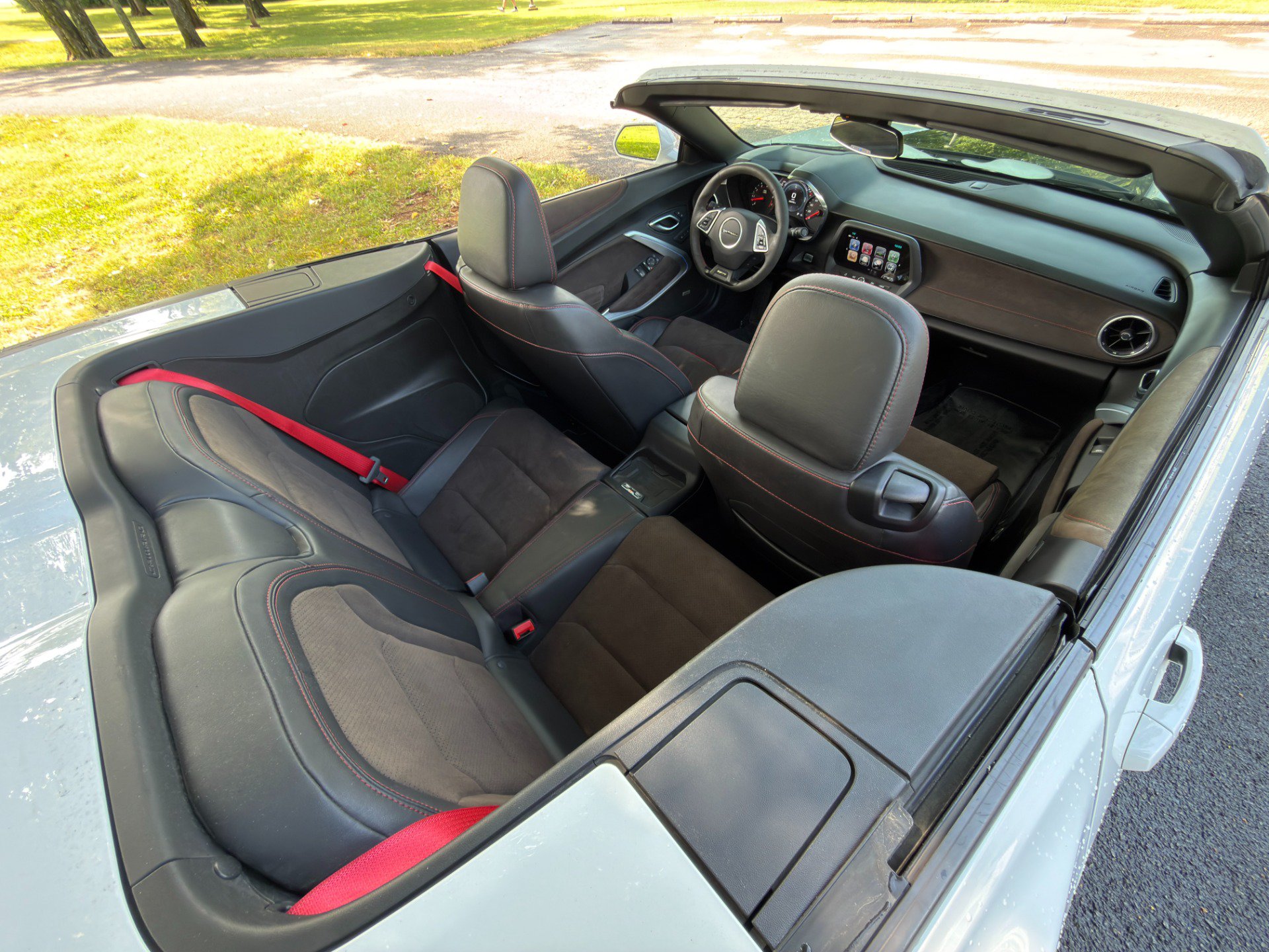 Used 2017 Chevrolet Camaro ZL1 RWD image 43