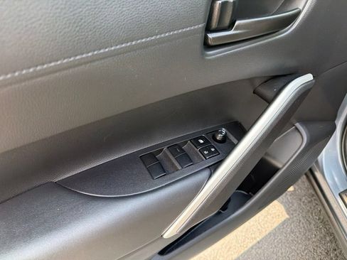 Used 2025 Toyota Corolla Cross LE w/ Moonroof Package AWD/4WD image 24