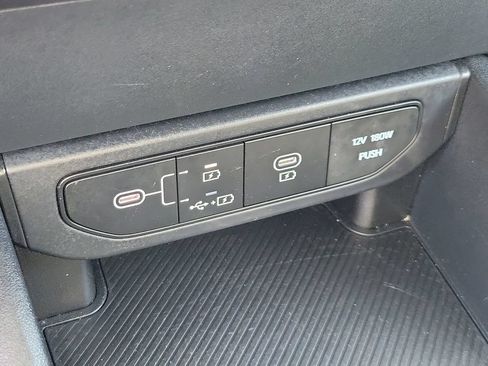 Used 2025 Kia K4 FWD image 27