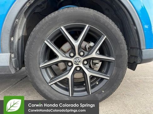 Used 2018 Toyota RAV4 SE w/ Power Extra Value Package AWD/4WD image 31